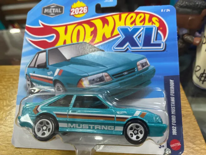 Miniatura Hot wheels:XL