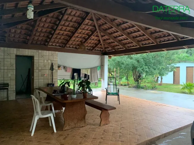 Chácara (Casa)