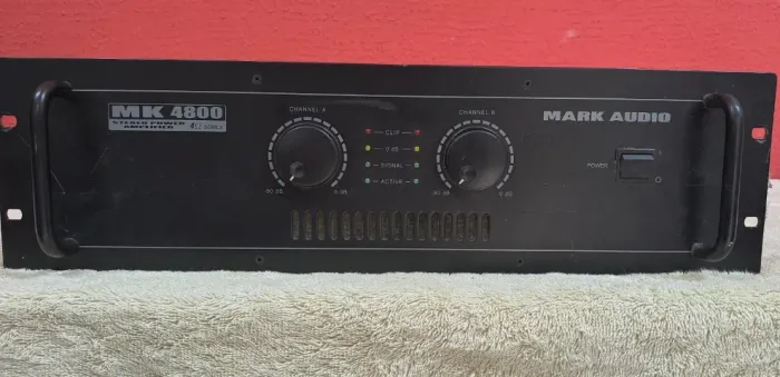 Potência Mark audio MK4800