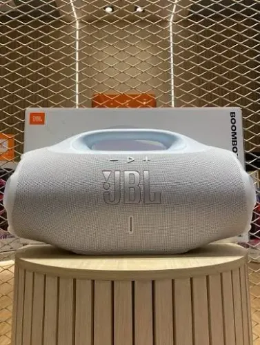 JBL Boombox 4 Branca