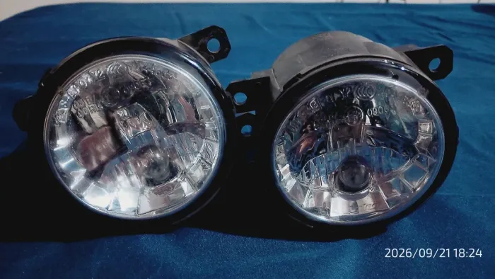 Par de Farol de Milha Fiorino Furgão 2022 em diante