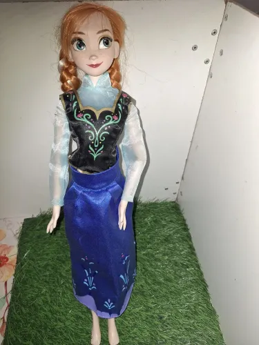 Boneca Anna frozen 40 cm: disney