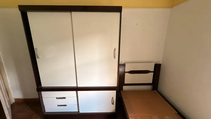 Guarda roupa com porta de correr