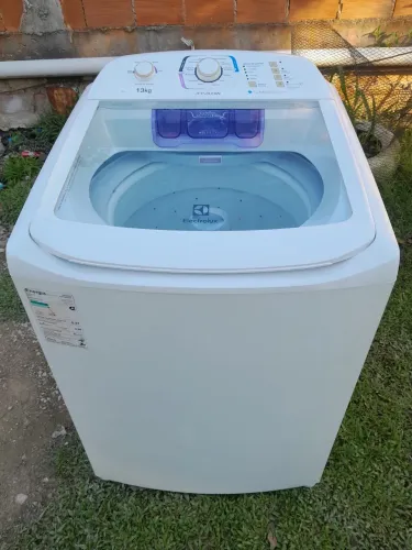 Máquina de lavar muito conservada