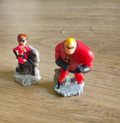 Lote 2 Miniaturas Os Incríveis Disney Pixar Kinder Ovo Ferrero - Anos 2004