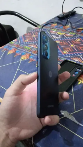 Moto Edge 30 