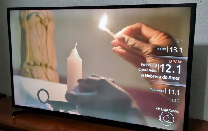 Smart TV Samsung 49 Full HD Perfeito Estado UN49J5200AG