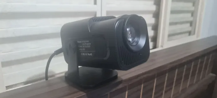 Projetor HY 320 mini! Impecável.