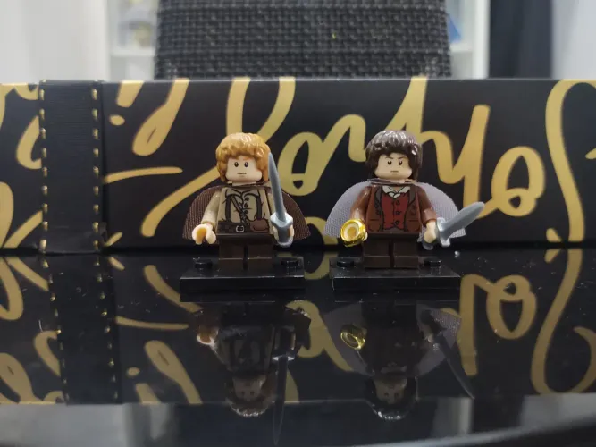 Lego O Senhor do anéis - Frodo e Sam 