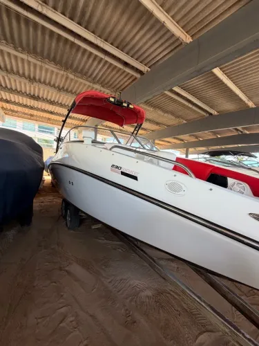 JET BOAT SEA-DOO WAKE 230 2012 - 430 HP