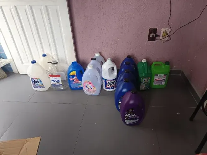 Bombonas de 5 à 7 litros usadas e limpas