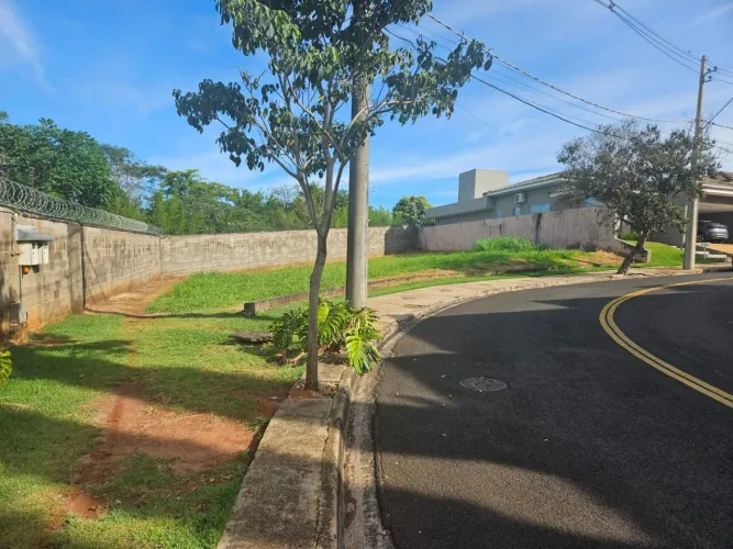 Terreno à Venda no Spazio Verde Bauru 600 m²