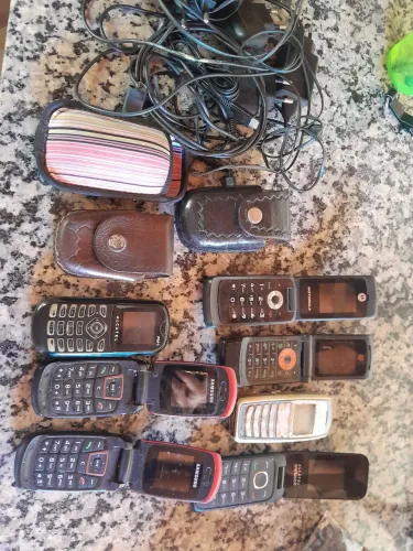 Vende celulares antigos 