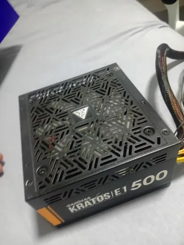 Fonte de computador