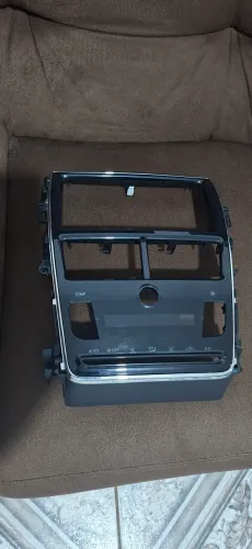Moldura 2 din para toyota yaris 2022 .