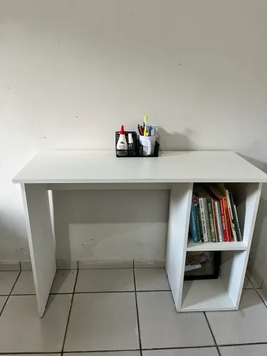 Escrivaninha Branca