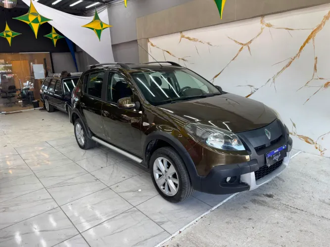 Renault Sandero Stepway Hi-power 1.6 8V 5P 2014
