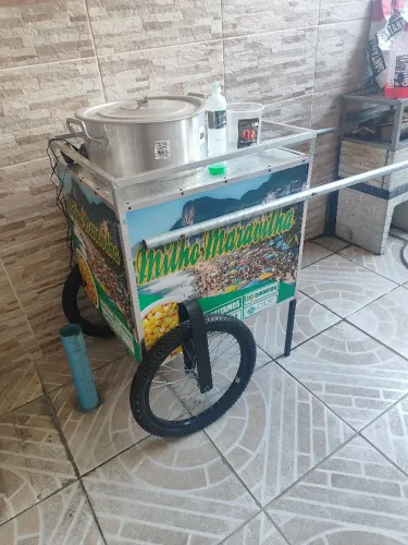 Vendo carrinho de milho cozido novo para usar na praia ou no meio urbano