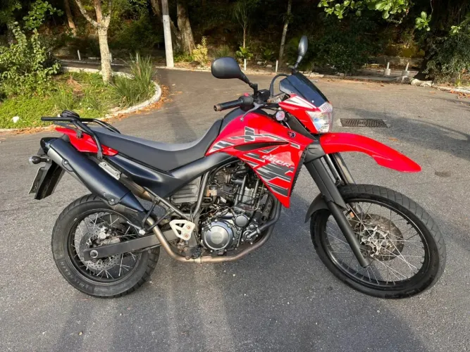 Yamaha XT 660R Vermelha