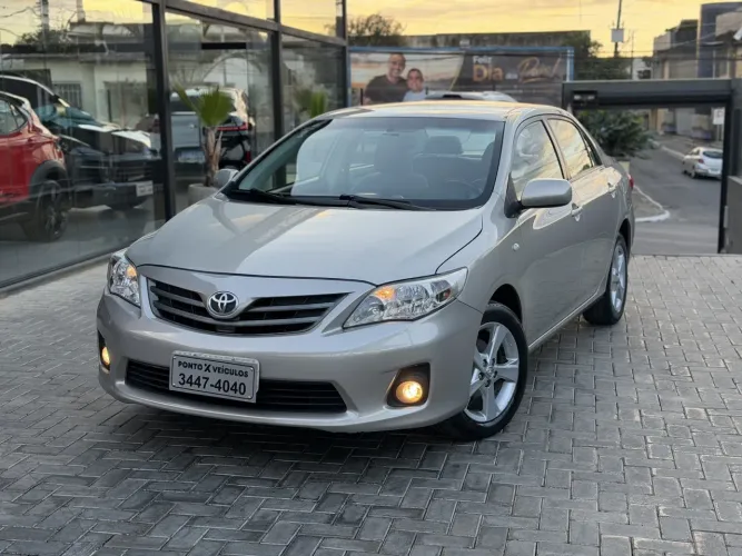 Toyota Corolla GLI 1.8 Flex 16V Aut. 2014