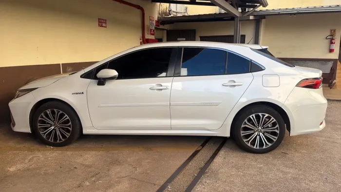 Toyota Corolla Altis Prem. Hybrid 1.8 Flex AUT 2023