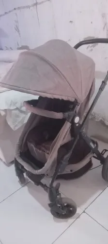 Carrinho de bebê com Moisés Cosco