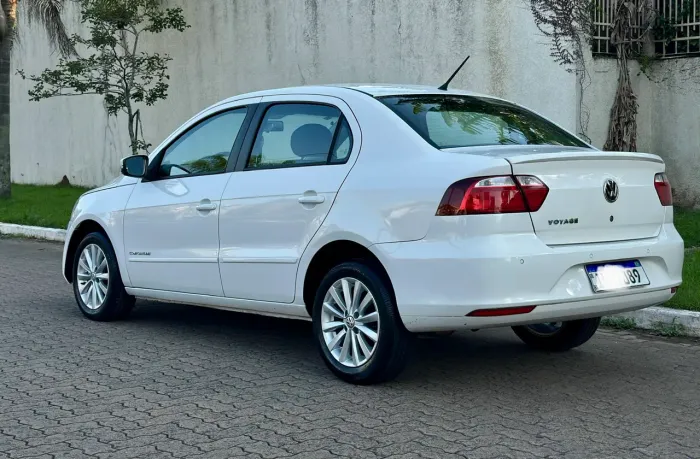 Volkswagen Voyage Comfortline 1.0 T.flex 8V 4P 2015