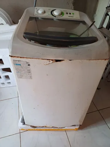 Máquina Consul para retirada de peças