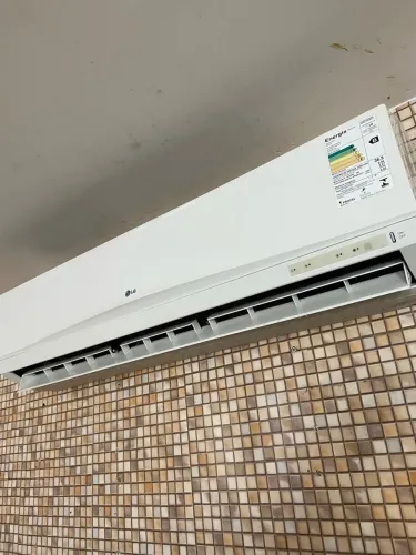 AR-CONDICIONADO LG 18mil BTUs