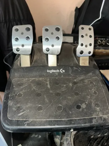 Pedais avulsos da logitech