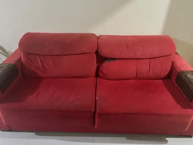 Sofá três lugares retrátil