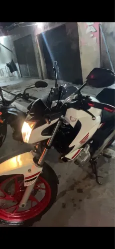 Cb twister 250 branca