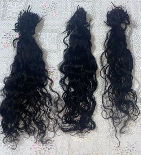 Cabelo humano ondulado. 180 gramas,55 centímetros ($350,00) contato * Karina)
