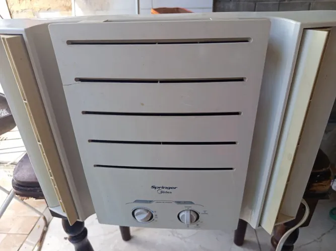 Ar-condicionado Springer 