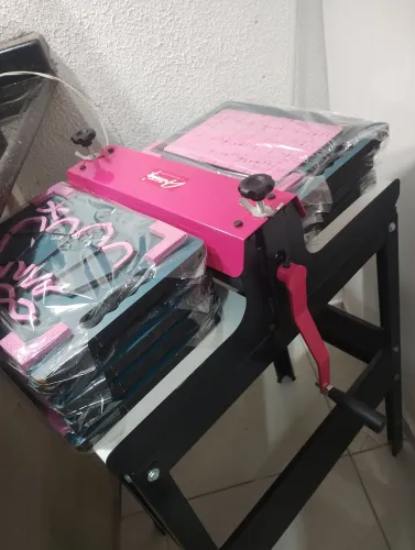 Máquina corte e vinco artmaq + 6 facas 