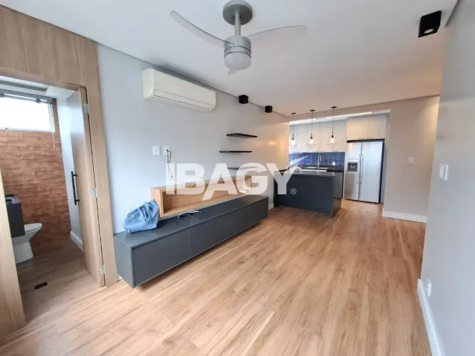 Excelente Apartamento 2 dormitório(s) em Centro - Florianópolis