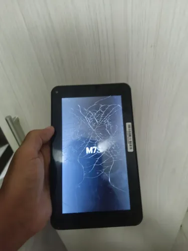 Tablet multilaser tela trincada leia a descrição 