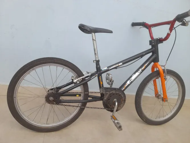 Bicicleta infantil aro 20.