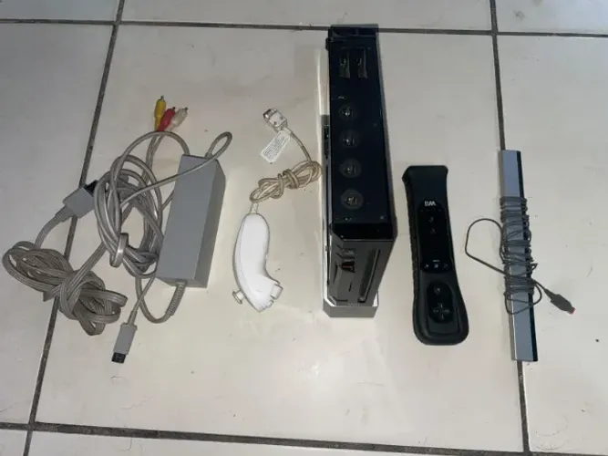 Nintendo Wii Black, completo , funcionando perfeitamente.