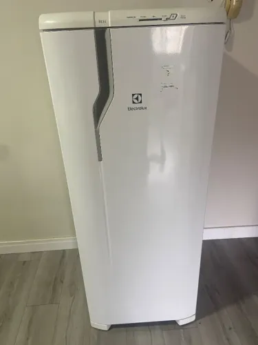 Geladeira RE31
