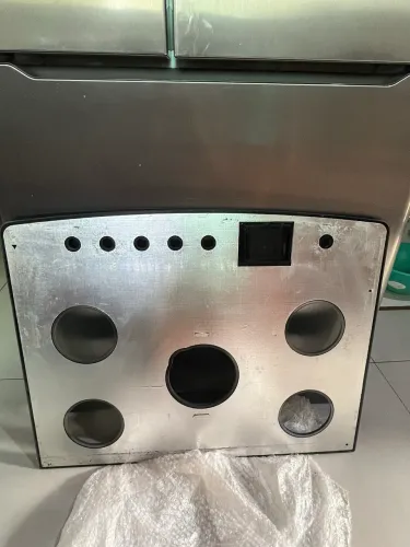 Mesa de vidro para fogão,Apenas 2 meses de uso marca dako supreme .Apenas 300 reais