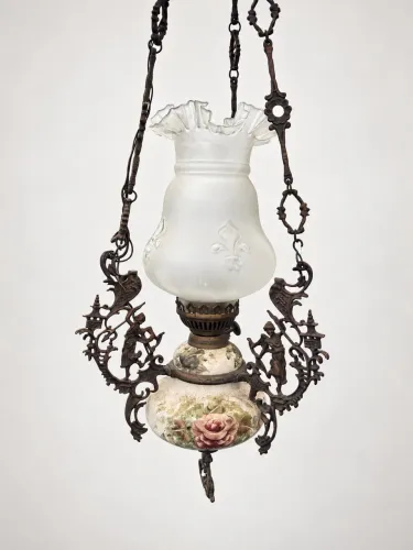 Antiga Luminária em Porcelana