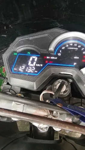 Vendo uma moto Shineray 175