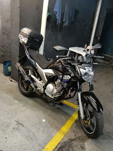Fazer 250 bem conservada
