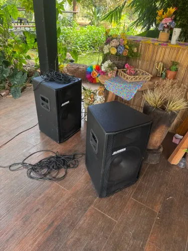 Kit Caixa de som com mesa de Bluetooth.