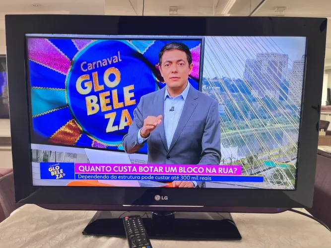 TV LG 32? Full HD - Ótimo Estado - Funcionando Perfeitamente!