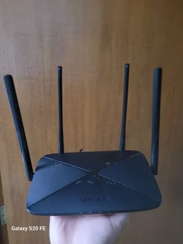 Roteador Mercusys Ac12g Ac1200 Gigabit Homologado Anatel Voltagem Preto