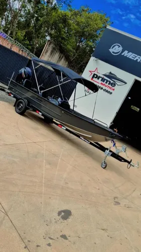 Lancha fluvimar comanche 5500 Motor mercury 60hp 4 tempos Carreta rodoviária