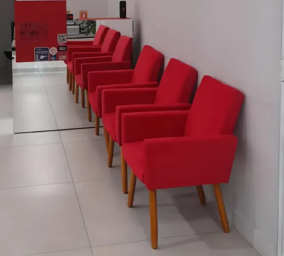 Poltrona recepção pé palito