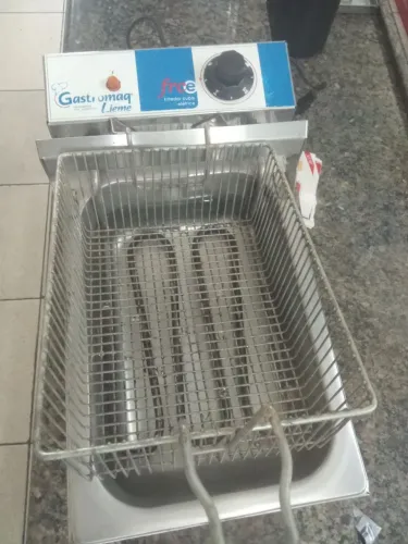 Fritador Cuba Elétrica 110v com Regulagem de Temperatura gastromaq 